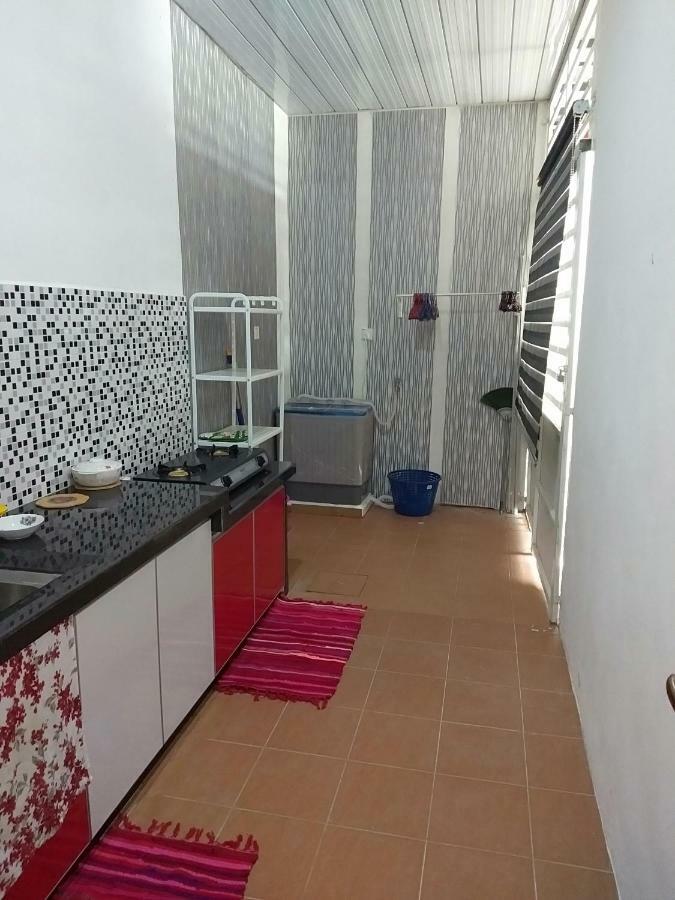 Seri Homestay 293 Sungai Petani Esterno foto