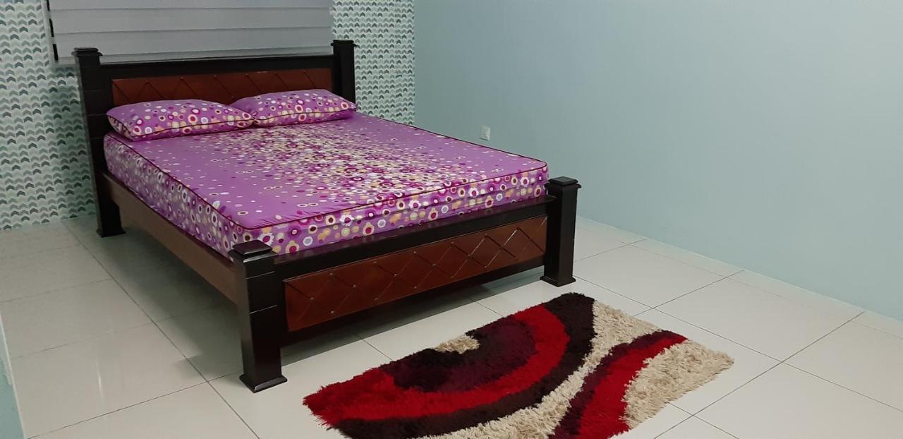 Seri Homestay 293 Sungai Petani Esterno foto